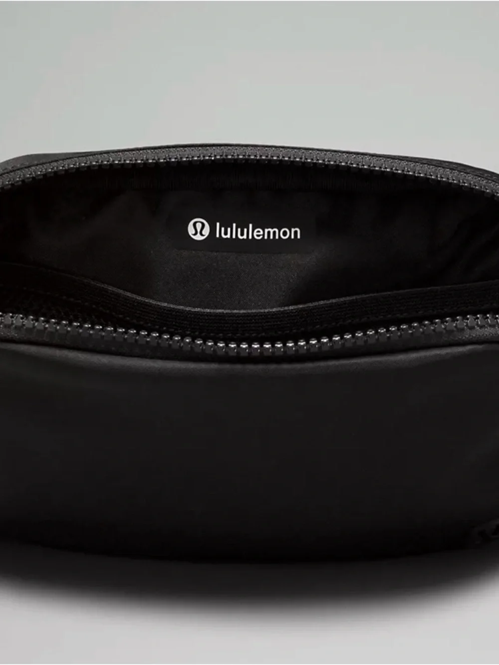 lululemon Black Crossbody Belt Bag - Picture 1 of 4